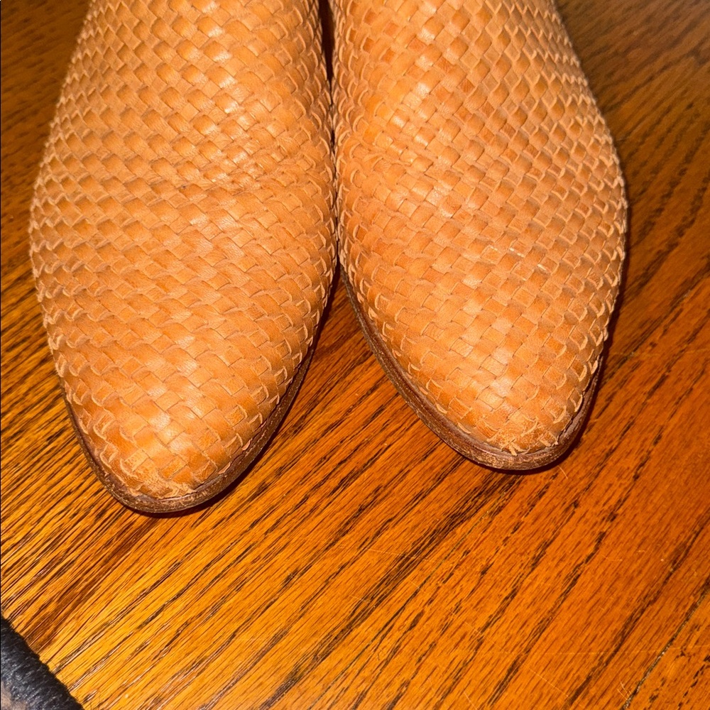 Nisolo Tan Woven Leather Mule Slides - Picture 3 of 6